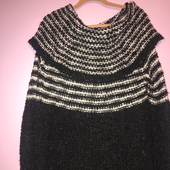 Free People Sweaters - Free people black and white sweater size M